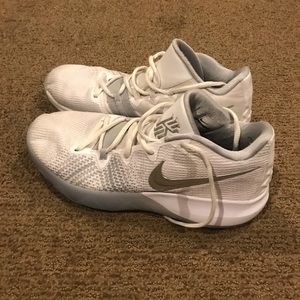 Nike Kyrie Whiteout sneakers